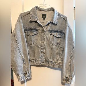 Wild Fable Women’s Jean Jacket Size Medium